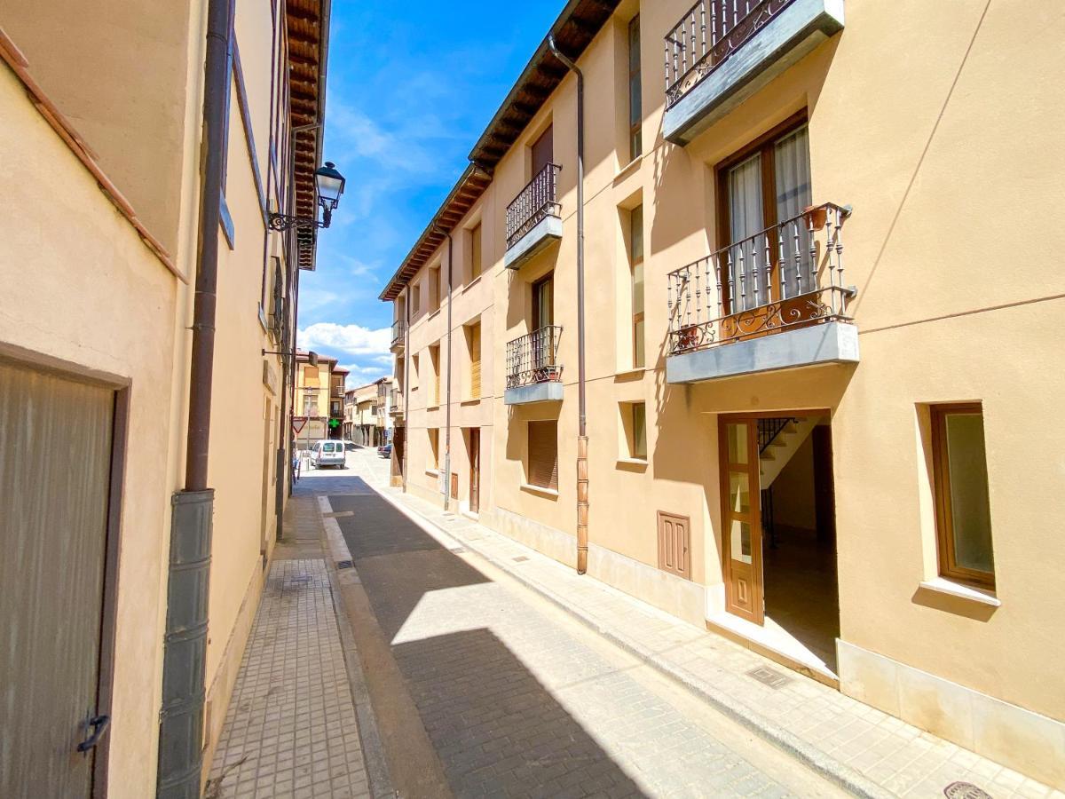 Vivienda Turistica Los Leones Berlanga de Duero Exterior photo